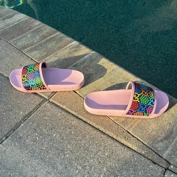 Gucci - Ultra Rare Pink GG Supreme Psychedelic Monogram Leather Slides - Picture 6 of 6